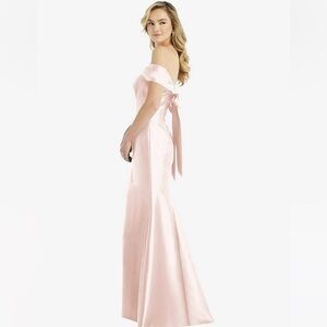 DESSY/ALFRED SUNG OFF-THE-SHOULDER BOW-BACK SATIN TRUMPET GOWN IN BLUSH